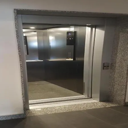 Via Joan Mirò 10 - *